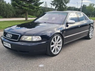 Audi S8