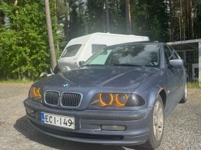 BMW 323