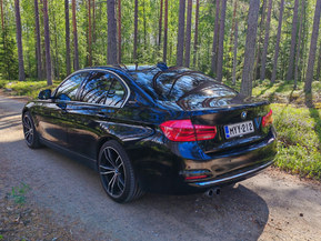 BMW 330