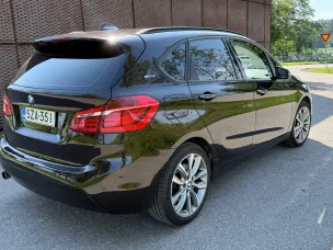 BMW 225