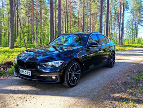 BMW 330