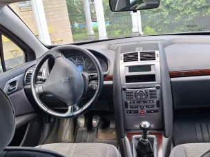 Peugeot 407
