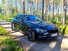 BMW 330