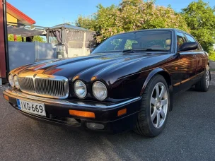 Jaguar XJ6