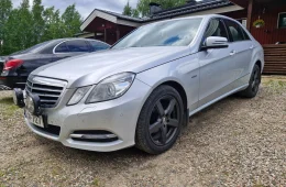 Mercedes-Benz E 220