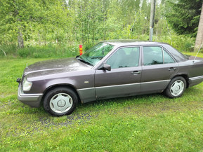 Mercedes-Benz E