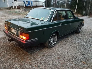 Volvo 244