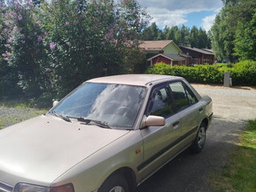 Mazda 323