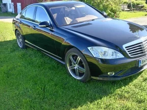 Mercedes-Benz S