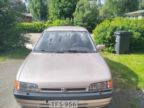 Mazda 323