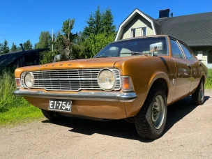 Ford Cortina