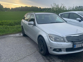Mercedes-Benz 220
