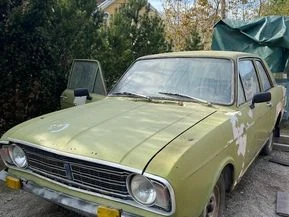Ford Cortina