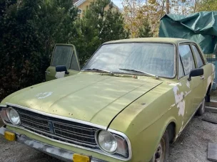Ford Cortina