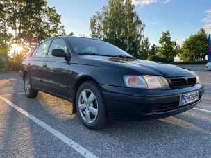 Toyota Carina E
