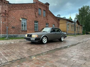 Volvo 240