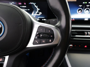 BMW i4 M50