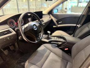 BMW 525