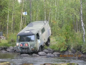 UAZ 374106