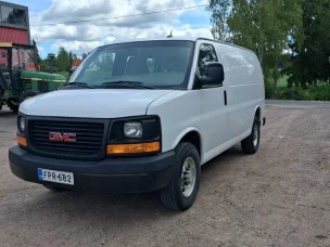 GMC Savana