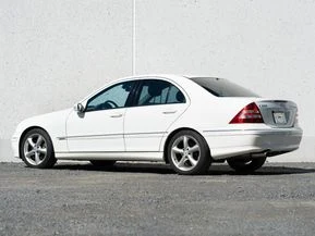 Mercedes-Benz C 230