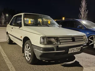 Peugeot 309