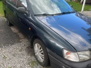 Toyota Carina E