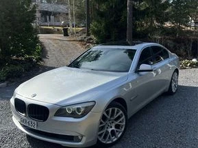 BMW 730