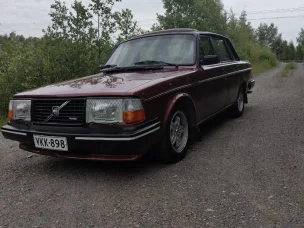 Volvo 244