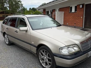 Mercedes-Benz 180