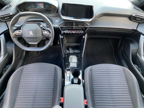 Peugeot e-2008