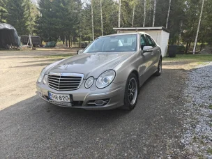 Mercedes-Benz E
