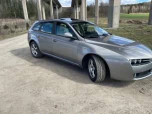 Alfa Romeo 159