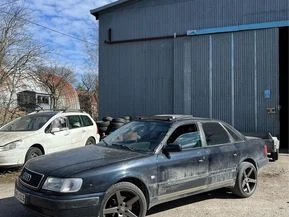 Audi 100