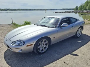 Jaguar XK8