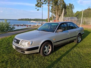 Audi 100