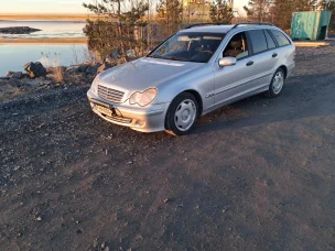 Mercedes-Benz 200