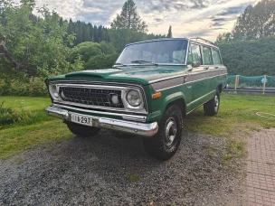 Jeep Wagoneer