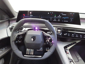 Peugeot E-5008