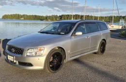 Nissan Stagea