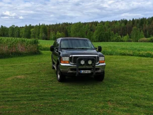 Ford Excursion