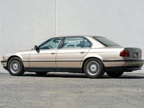 BMW 750