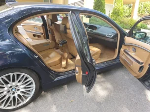 BMW 730
