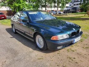 BMW 528