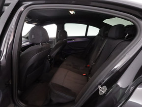 BMW 545