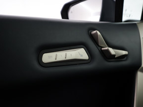 BMW iX M60