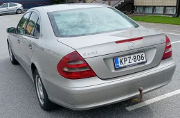 Mercedes-Benz E 200