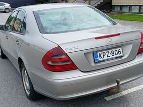 Mercedes-Benz E 200