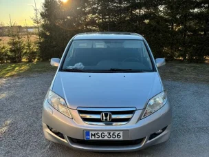 Honda FR-V