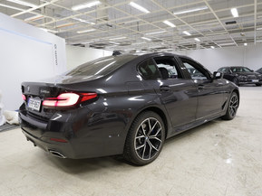 BMW 545